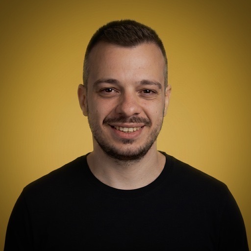 Kostas, Director of Product at Flexi